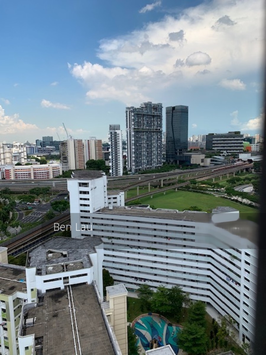 Blk 106 Jurong East Street 13 (Jurong East), HDB 5 Rooms #201515872